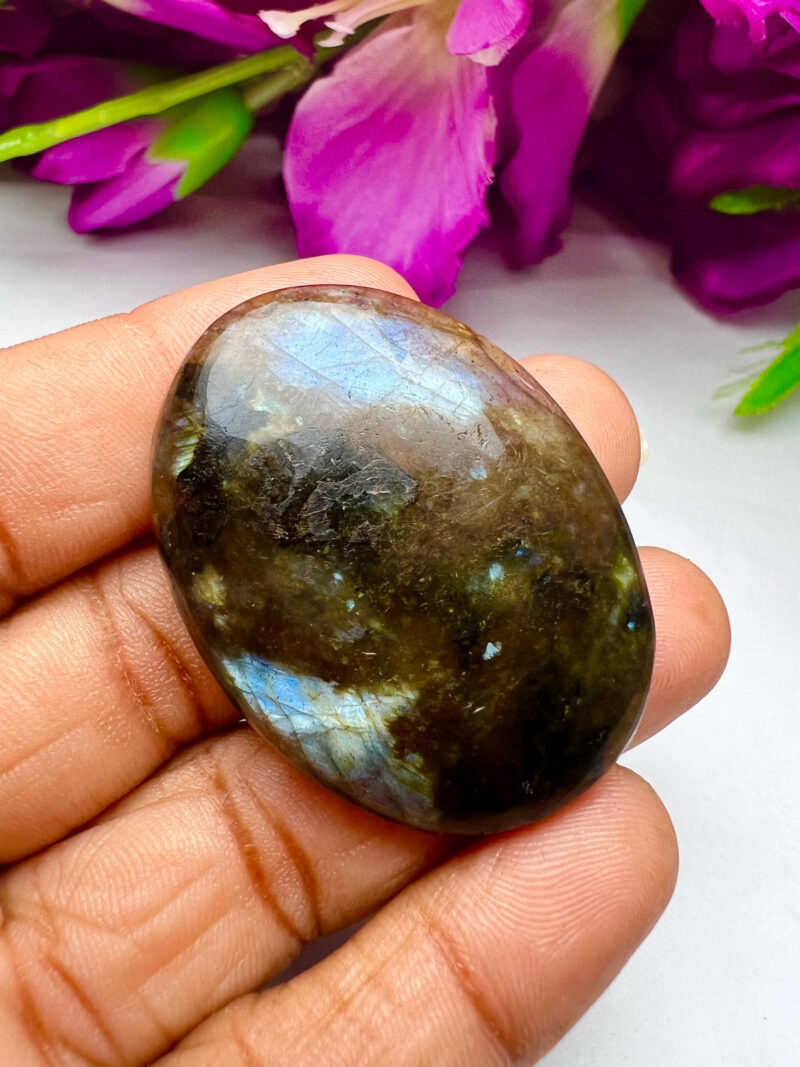 Rainbow Labradorite Stone Oval Shape Worry Stone for Crystal Healing And Meditation - Pocket Palm Stone - Thumb Stone One (1) Piece - Image 8