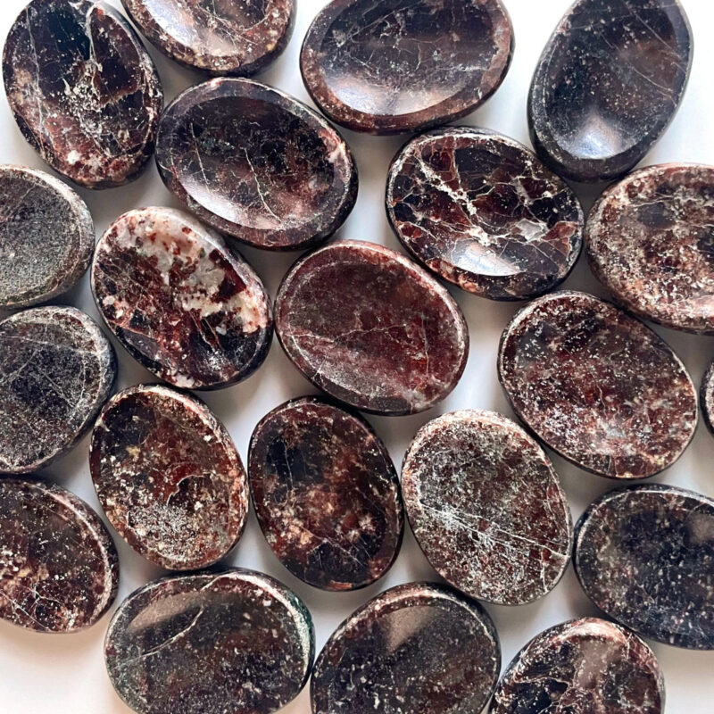 Garnet Stone Oval Shape Worry Stone for Crystal Healing And Meditation - Pocket Palm Stone - Thumb Stone One (1) Piece