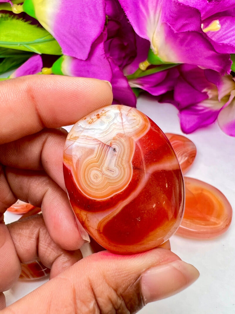 Red Sulemani Hakik Stone Oval Shape Worry Stone for Crystal Healing And Meditation - Pocket Palm Stone - Thumb Stone One (1) Piece - Image 6