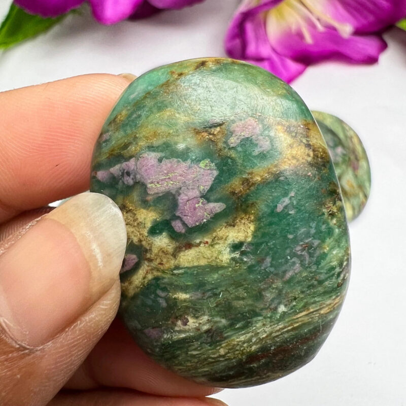 Indian Ruby Zoisite Oval Shape Worry Stone for Crystal Healing And Meditation - Pocket Palm Stone - Thumb Stone One (1) Piece - Image 3