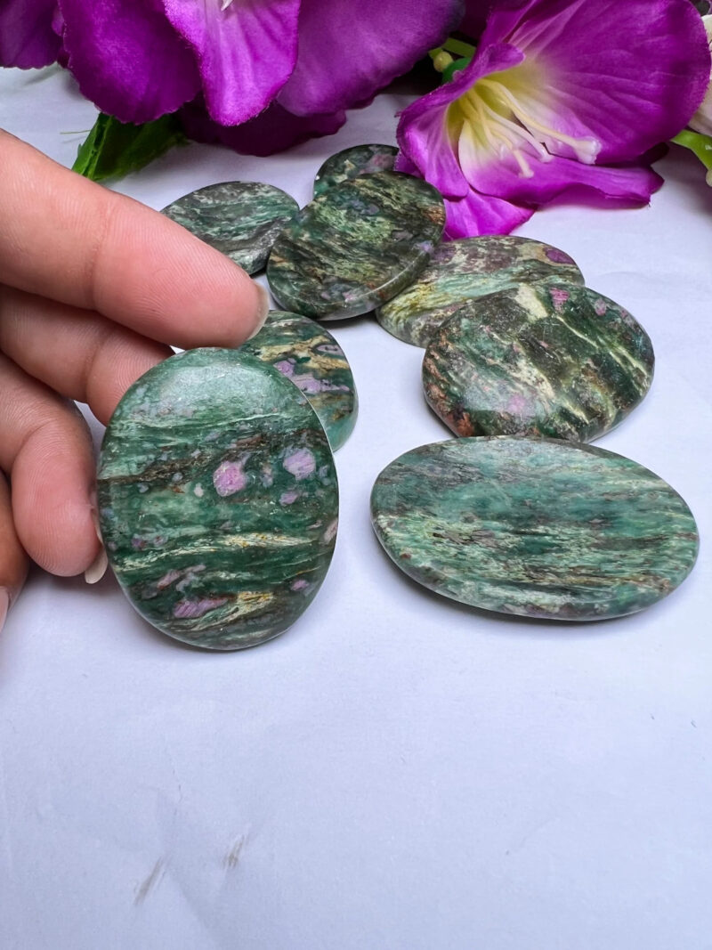 Indian Ruby Zoisite Oval Shape Worry Stone for Crystal Healing And Meditation - Pocket Palm Stone - Thumb Stone One (1) Piece - Image 5