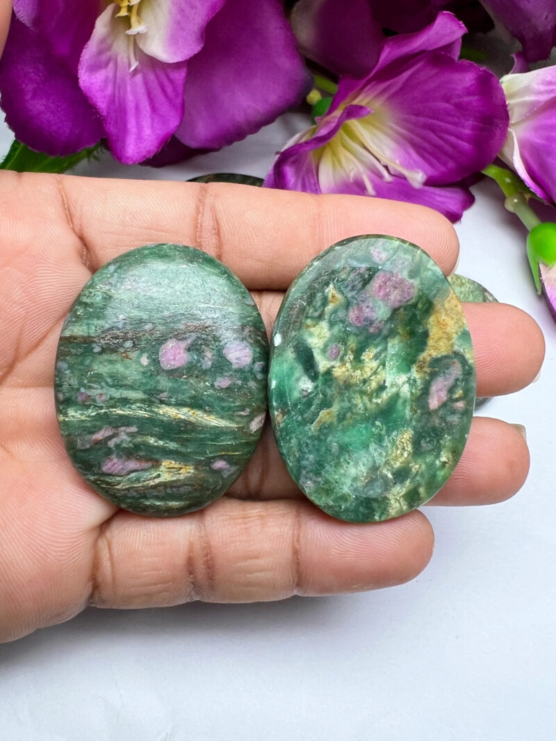 Indian Ruby Zoisite Oval Shape Worry Stone for Crystal Healing And Meditation - Pocket Palm Stone - Thumb Stone One (1) Piece - Image 9