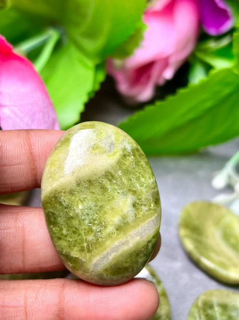 Healerite Stone Oval Shape Worry Stone for Crystal Healing And Meditation - Pocket Palm Stone - Thumb Stone One (1) Piece - Image 7