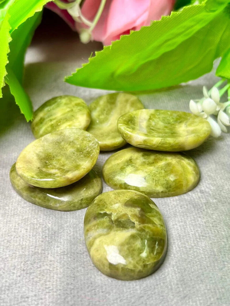 Healerite Stone Oval Shape Worry Stone for Crystal Healing And Meditation - Pocket Palm Stone - Thumb Stone One (1) Piece - Image 8