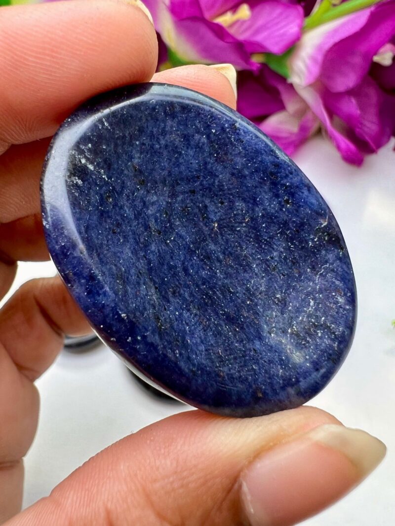 Blue Aventurine Oval Shape Worry Stone for Crystal Healing And Meditation - Pocket Palm Stone - Thumb Stone One (1) Piece - Image 5