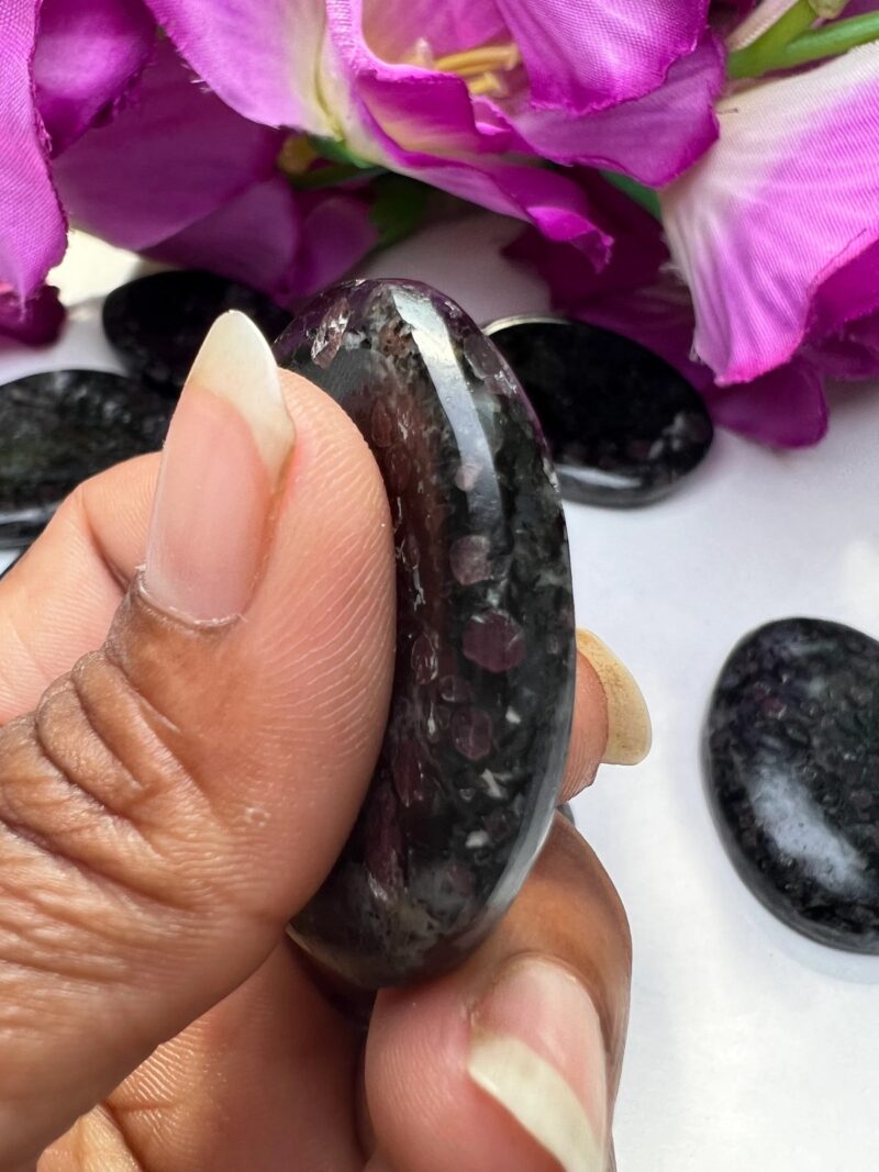 Ruby Spinel In Matrix Stone Oval Shape Worry Stone for Crystal Healing And Meditation - Pocket Palm Stone - Thumb Stone One (1) Piece - Image 8