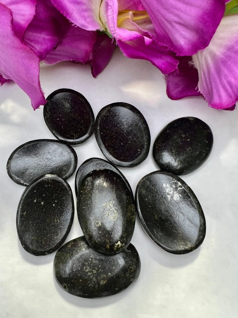 Nuummite Stone Oval Shape Worry Stone for Crystal Healing And Meditation - Pocket Palm Stone - Thumb Stone One (1) Piece - Image 8