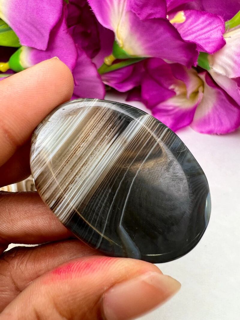 Black Sulemani Hakik Stone Oval Shape Worry Stone for Crystal Healing And Meditation - Pocket Palm Stone - Thumb Stone One (1) Piece