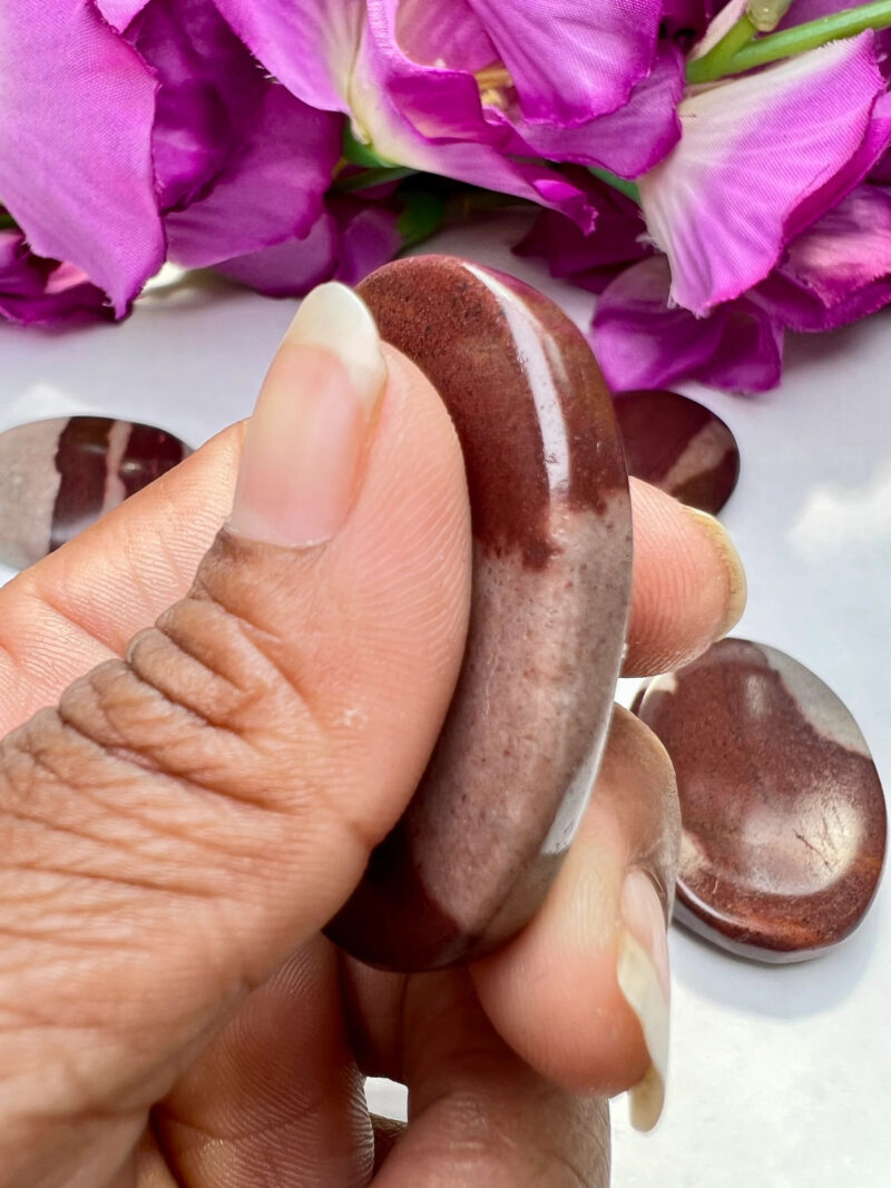 NARMADA Agate Stone Oval Shape Worry Stone for Crystal Healing And Meditation - Pocket Palm Stone - Thumb Stone One (1) Piece - Image 4