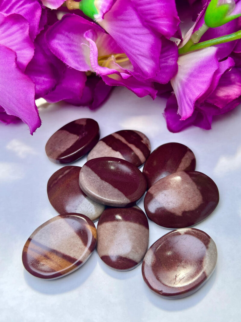 NARMADA Agate Stone Oval Shape Worry Stone for Crystal Healing And Meditation - Pocket Palm Stone - Thumb Stone One (1) Piece - Image 6