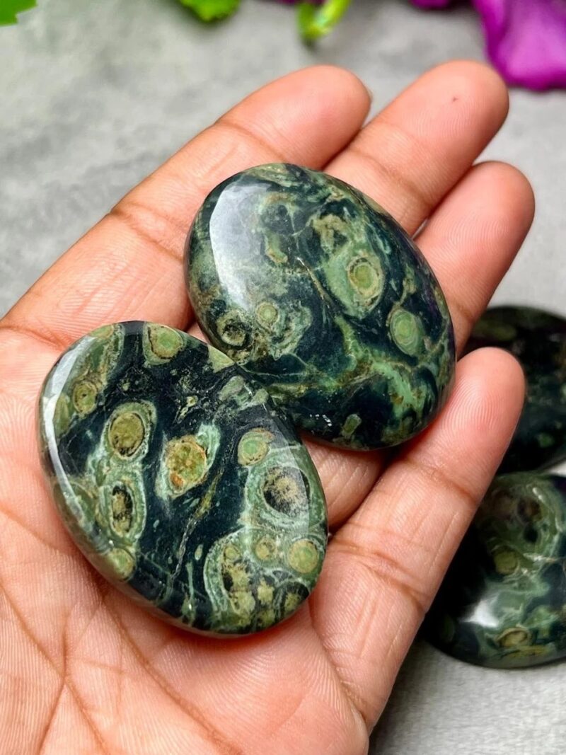 Kambaba Jasper Stone Oval Shape Worry Stone for Crystal Healing And Meditation - Pocket Palm Stone - Thumb Stone One (1) Piece - Image 4