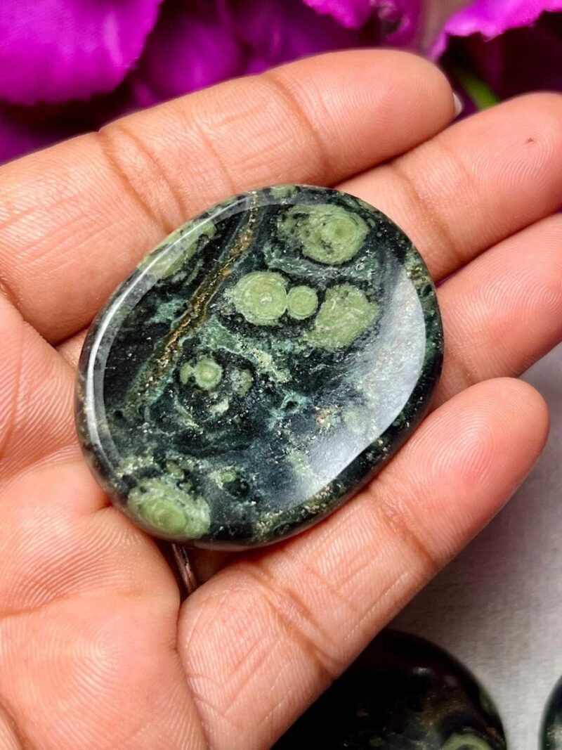 Kambaba Jasper Stone Oval Shape Worry Stone for Crystal Healing And Meditation - Pocket Palm Stone - Thumb Stone One (1) Piece - Image 6