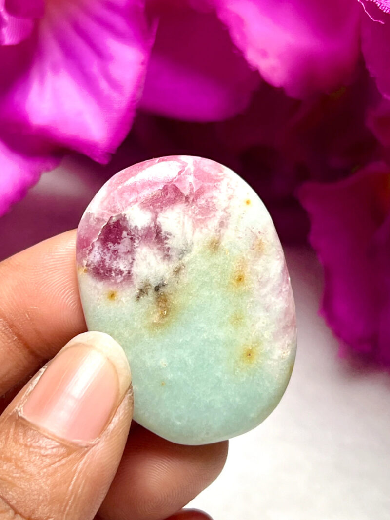 RARE Kämmererite Oval Shape Worry Stone for Crystal Healing And Meditation - Pocket Palm Stone - Thumb Stone One (1) Piece - Image 7