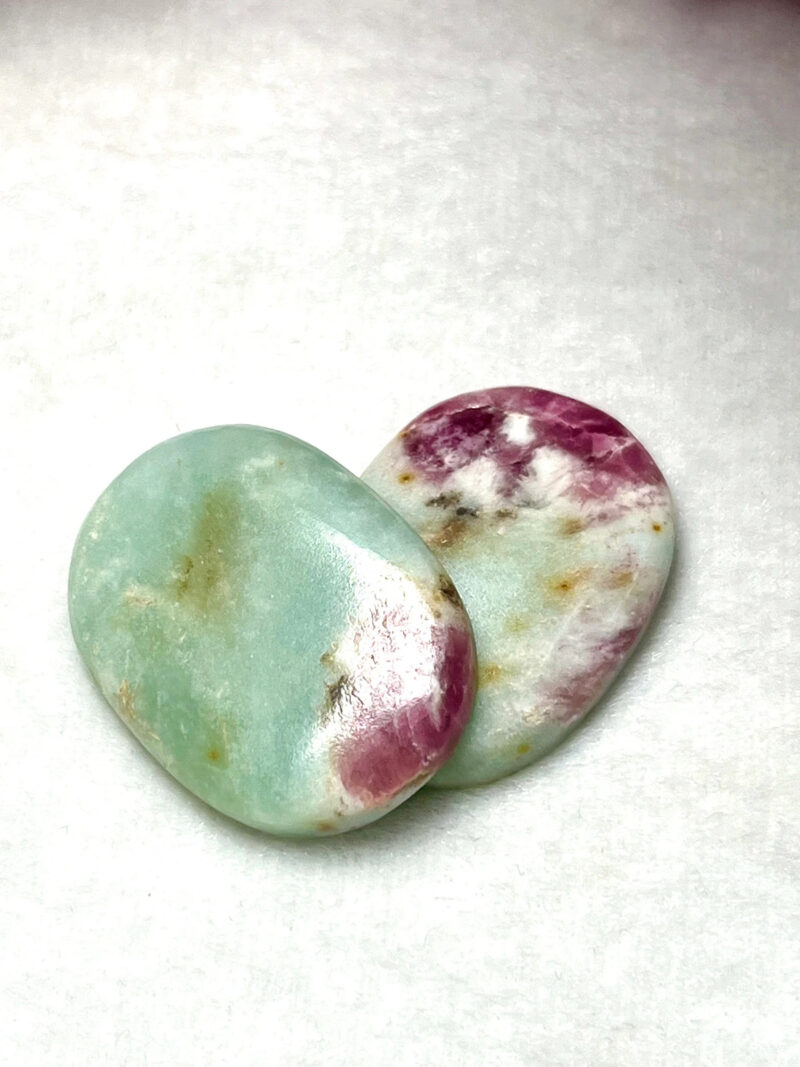 RARE Kämmererite Oval Shape Worry Stone for Crystal Healing And Meditation - Pocket Palm Stone - Thumb Stone One (1) Piece - Image 8