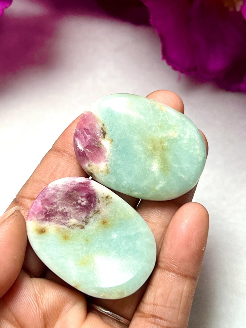 RARE Kämmererite Oval Shape Worry Stone for Crystal Healing And Meditation - Pocket Palm Stone - Thumb Stone One (1) Piece - Image 9