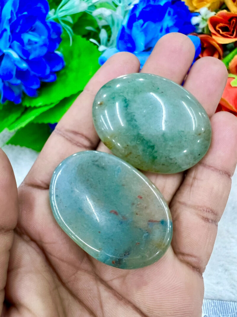 Green Aventurine Oval Shape Worry Stone for Crystal Healing And Meditation - Pocket Palm Stone - Thumb Stone One (1) Piece - Image 2