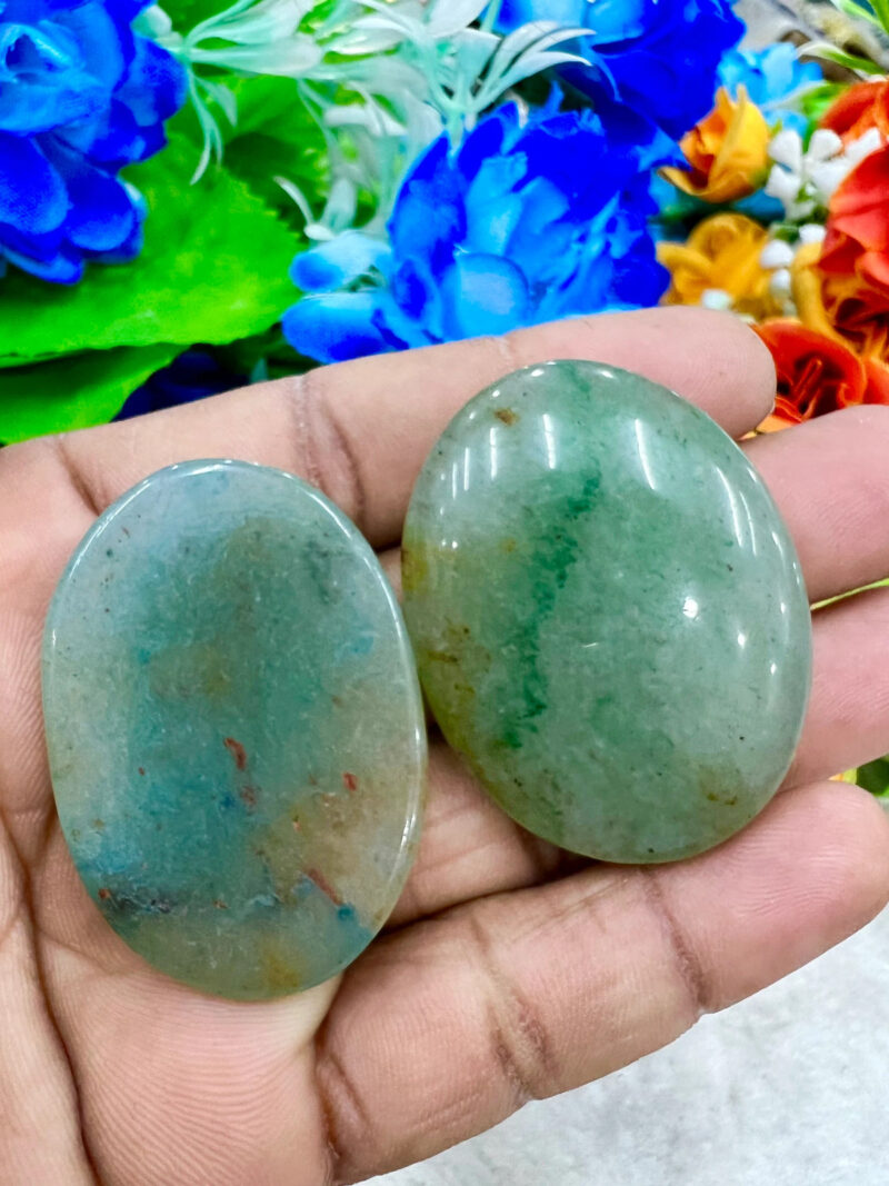 Green Aventurine Oval Shape Worry Stone for Crystal Healing And Meditation - Pocket Palm Stone - Thumb Stone One (1) Piece