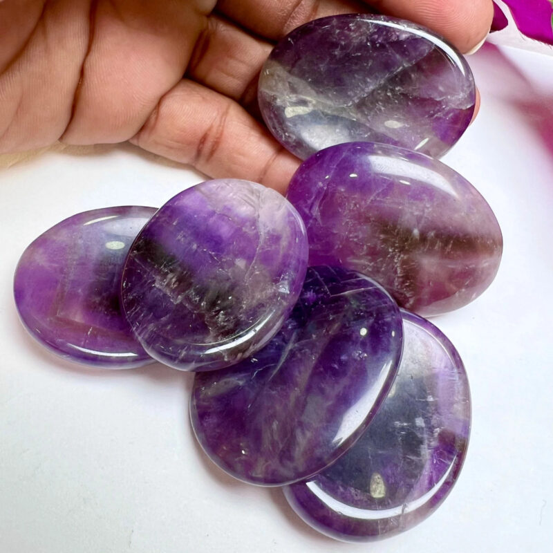 Amethyst Oval Shape Worry Stone for Crystal Healing And Meditation - Pocket Palm Stone - Thumb Stone One (1) Piece - Image 2