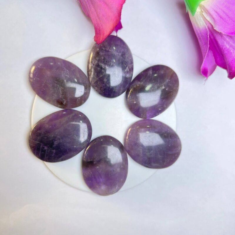 Amethyst Oval Shape Worry Stone for Crystal Healing And Meditation - Pocket Palm Stone - Thumb Stone One (1) Piece - Image 5