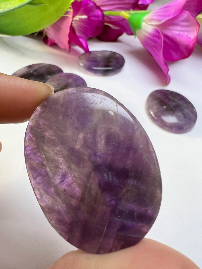 Amethyst Oval Shape Worry Stone for Crystal Healing And Meditation - Pocket Palm Stone - Thumb Stone One (1) Piece