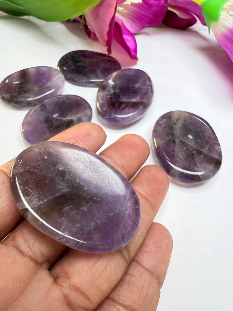Amethyst Oval Shape Worry Stone for Crystal Healing And Meditation - Pocket Palm Stone - Thumb Stone One (1) Piece - Image 9