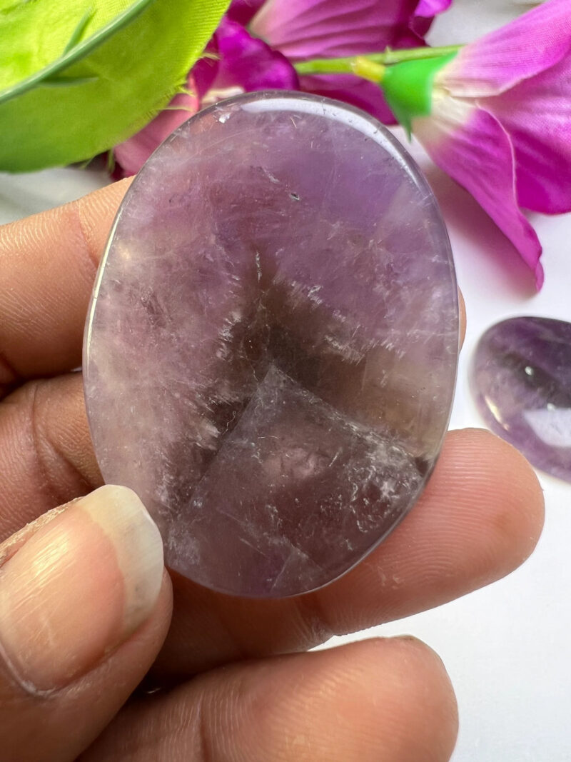 Amethyst Oval Shape Worry Stone for Crystal Healing And Meditation - Pocket Palm Stone - Thumb Stone One (1) Piece - Image 10