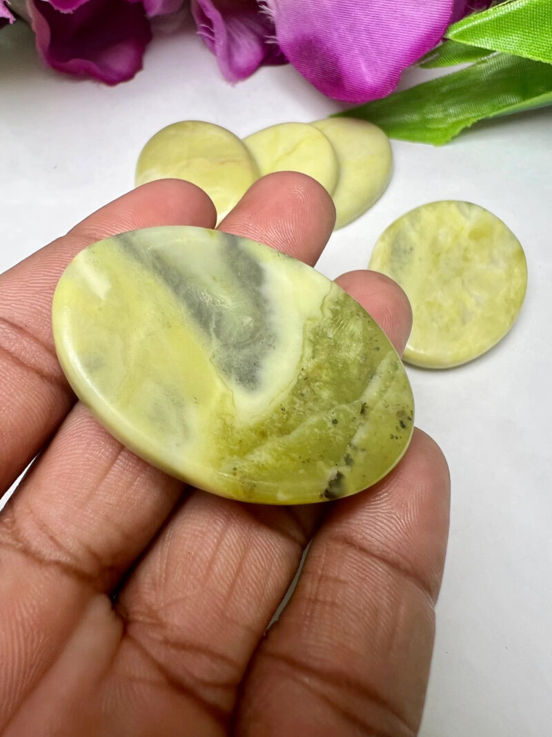 Nobel Serpentine stone Oval Shape Worry Stone for Crystal Healing And Meditation - Pocket Palm Stone - Thumb Stone One (1) Piece - Image 11
