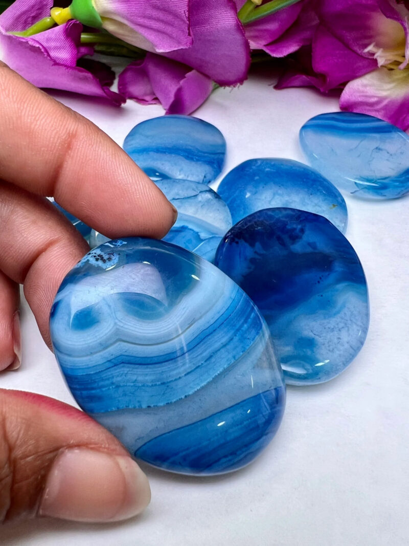 Blue Banded Onex Oval Shape Worry Stone for Crystal Healing And Meditation - Pocket Palm Stone - Thumb Stone One (1) Piece - Image 3