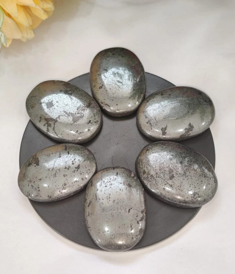 Metallic Gray Hematite Oval Shape Worry Stone for Crystal Healing And Meditation - Pocket Palm Stone - Thumb Stone One (1) Piece - Image 3