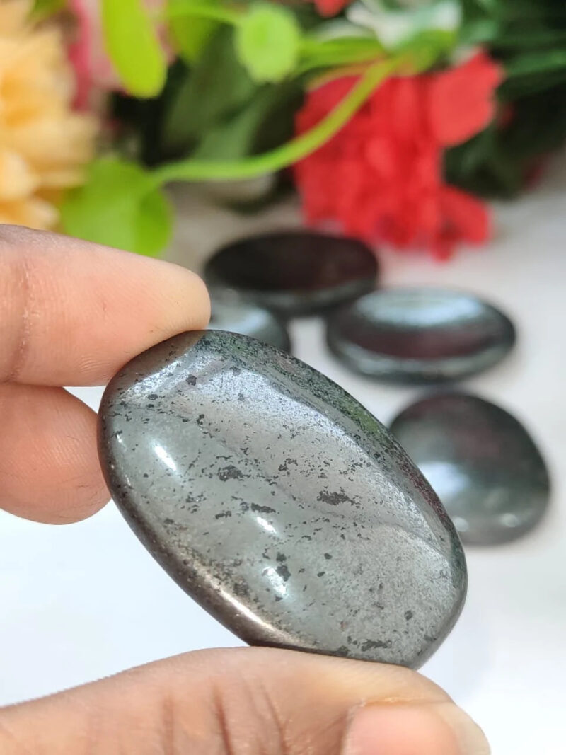 Metallic Gray Hematite Oval Shape Worry Stone for Crystal Healing And Meditation - Pocket Palm Stone - Thumb Stone One (1) Piece - Image 4