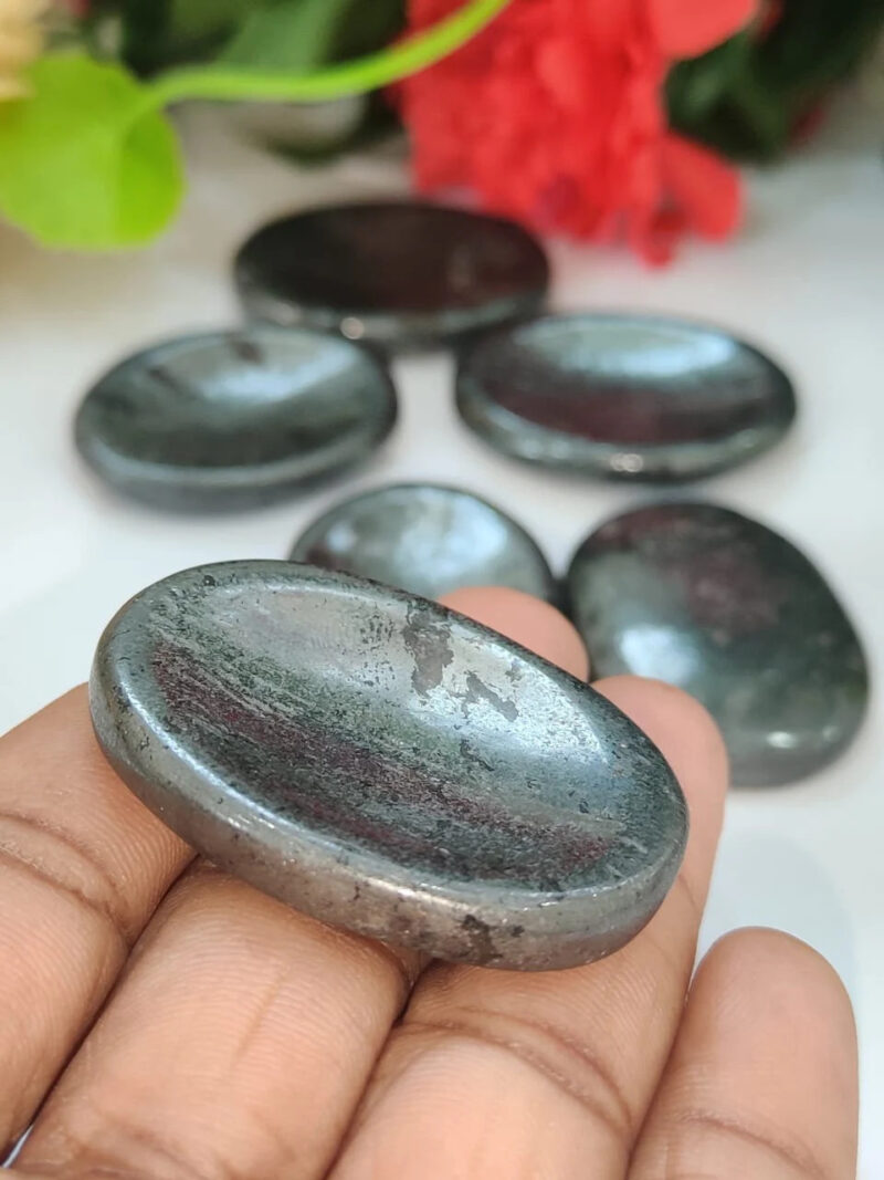 Metallic Gray Hematite Oval Shape Worry Stone for Crystal Healing And Meditation - Pocket Palm Stone - Thumb Stone One (1) Piece - Image 5