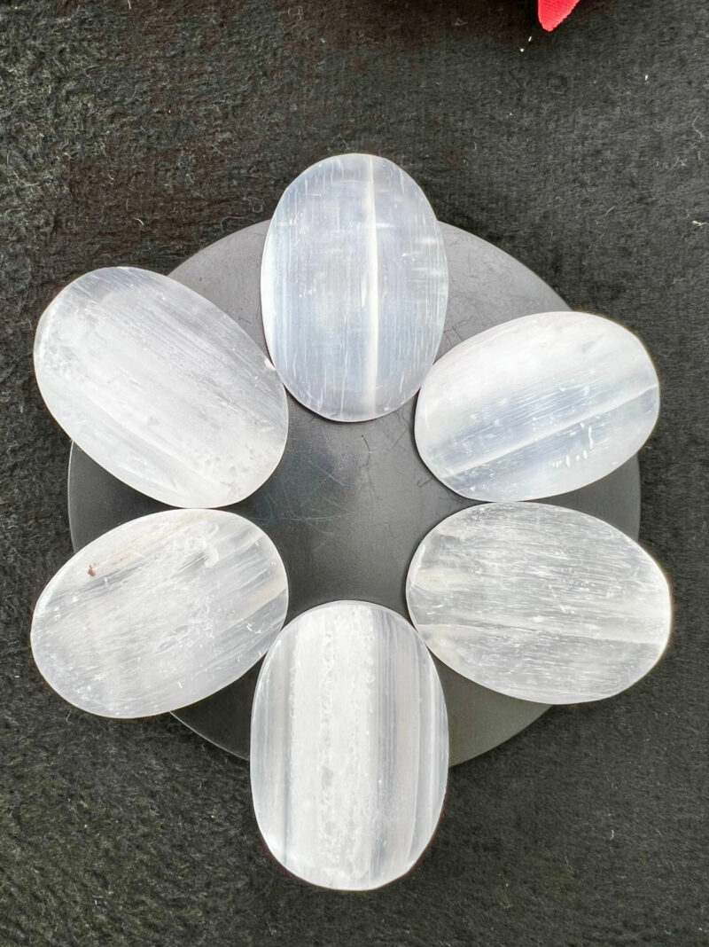 Selenite Stone Oval Shape Worry Stone for Crystal Healing And Meditation - Pocket Palm Stone - Thumb Stone One (1) Piece - Image 4