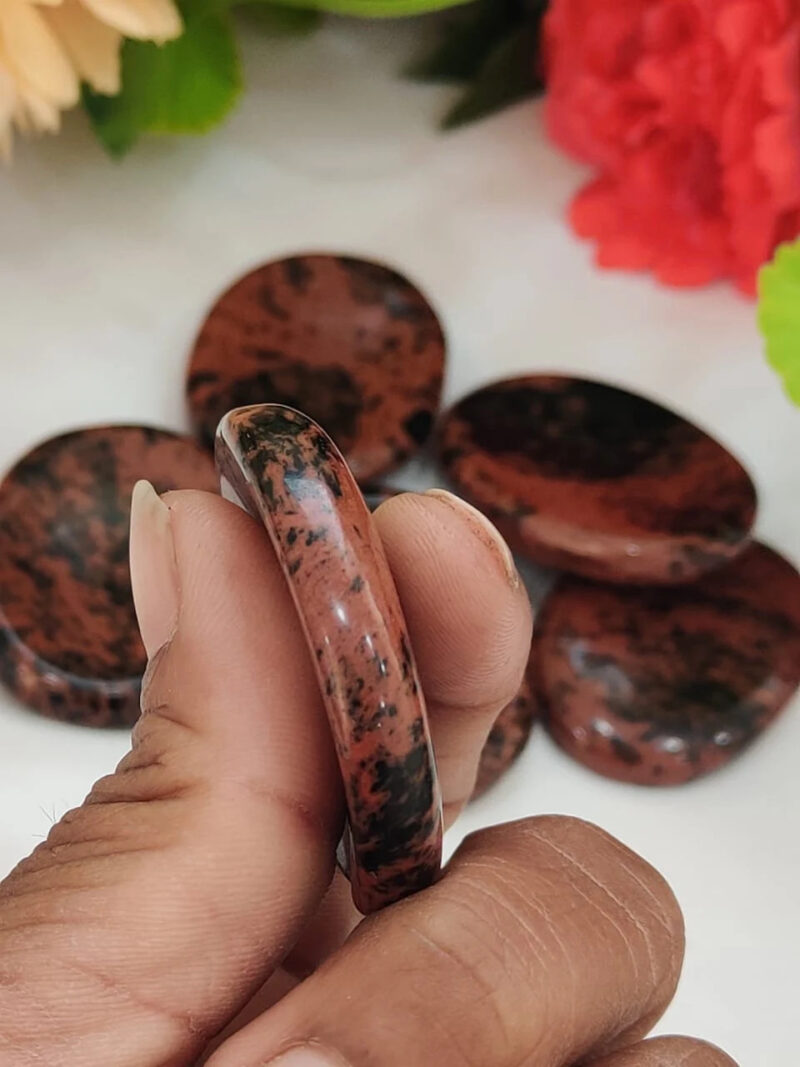 Lovely Reddish Mahogany Obsidian Oval Shape Worry Stone for Crystal Healing And Meditation - Pocket Palm Stone - Thumb Stone One (1) Piece - Image 5