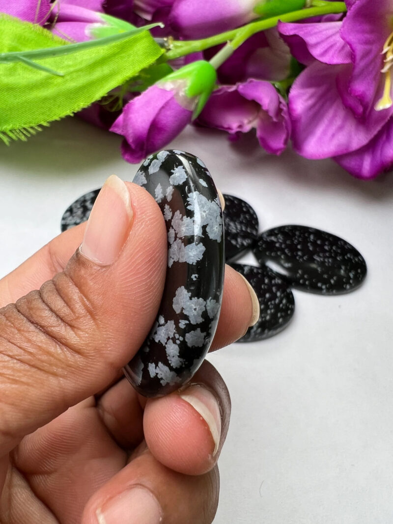 Snowflake Obsidian Oval Shape Worry Stone for Crystal Healing And Meditation - Pocket Palm Stone - Thumb Stone One (1) Piece - Image 4