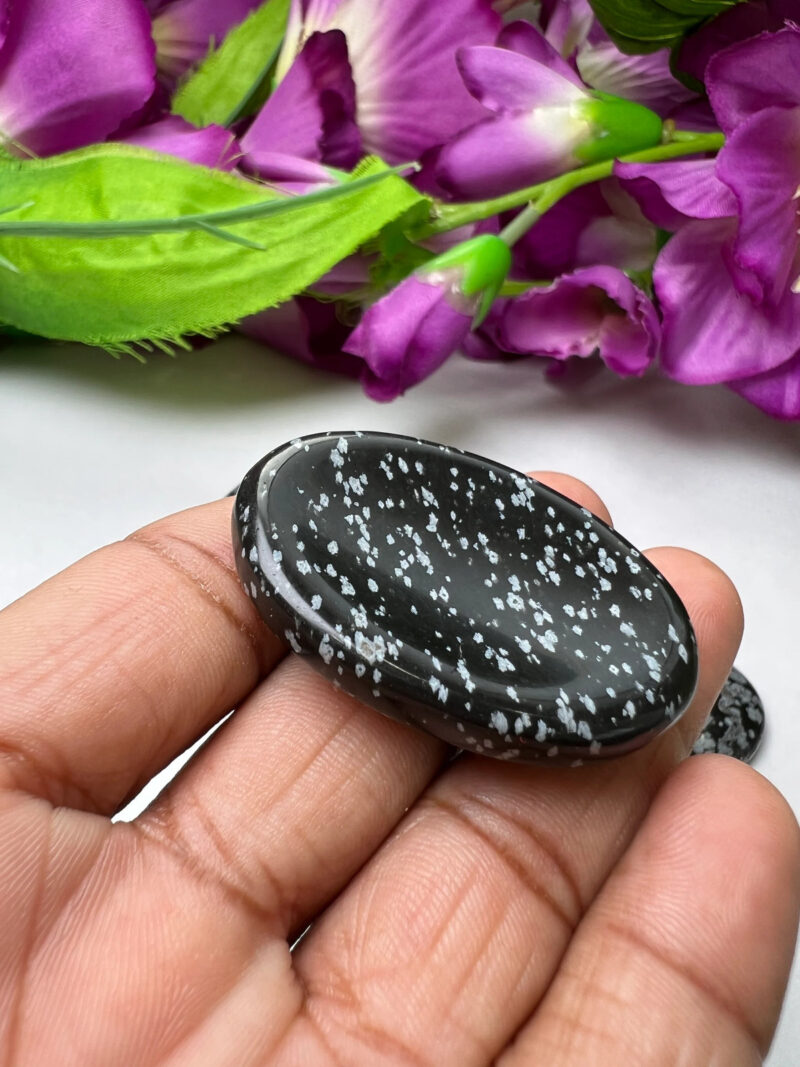 Snowflake Obsidian Oval Shape Worry Stone for Crystal Healing And Meditation - Pocket Palm Stone - Thumb Stone One (1) Piece - Image 5