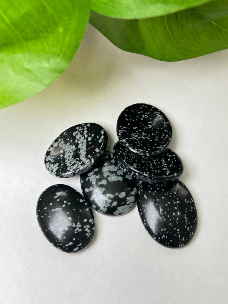Snowflake Obsidian Oval Shape Worry Stone for Crystal Healing And Meditation - Pocket Palm Stone - Thumb Stone One (1) Piece - Image 7
