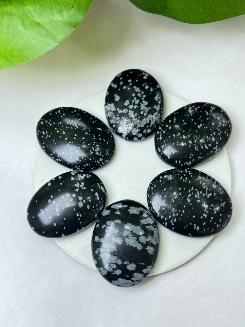 Snowflake Obsidian Oval Shape Worry Stone for Crystal Healing And Meditation - Pocket Palm Stone - Thumb Stone One (1) Piece - Image 10