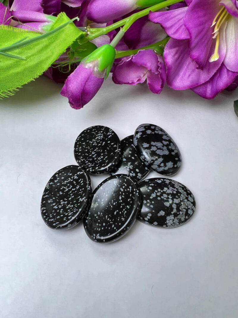 Snowflake Obsidian Oval Shape Worry Stone for Crystal Healing And Meditation - Pocket Palm Stone - Thumb Stone One (1) Piece - Image 11