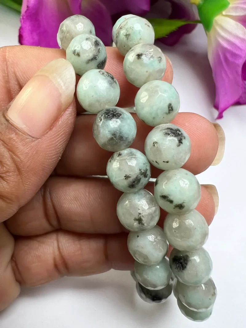 Kiwi Jasper/Sesame Jasper Round Beaded nourishes and supports in times of stress, bringing peace and wholeness 8 mm bracelet - Image 6
