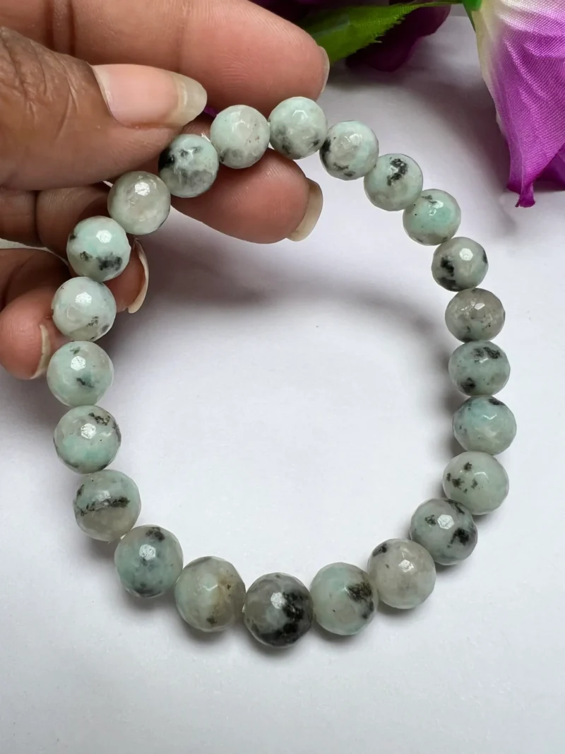 Kiwi Jasper/Sesame Jasper Round Beaded nourishes and supports in times of stress, bringing peace and wholeness 8 mm bracelet - Image 9