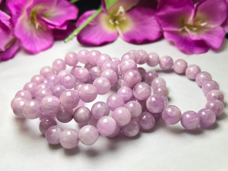 10 MM Kunzite Heart Chakra Stone Round Beaded Bracelet - Image 4