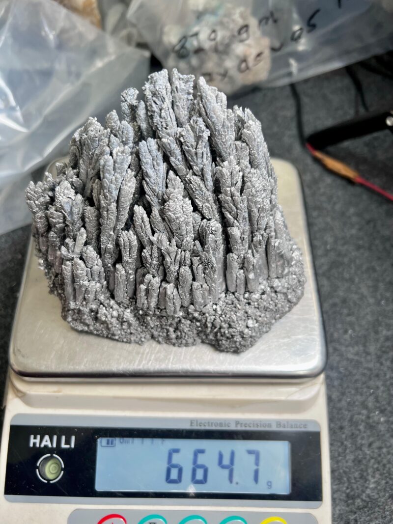 Silver Magnesium / Aluminium  Crystal Stone  - 676 Gram - Image 8