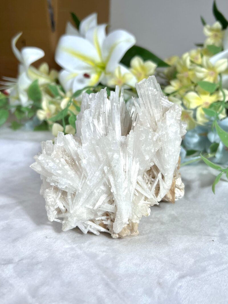 Scolecite  Crystal Stone  - 496 Gram - Image 4