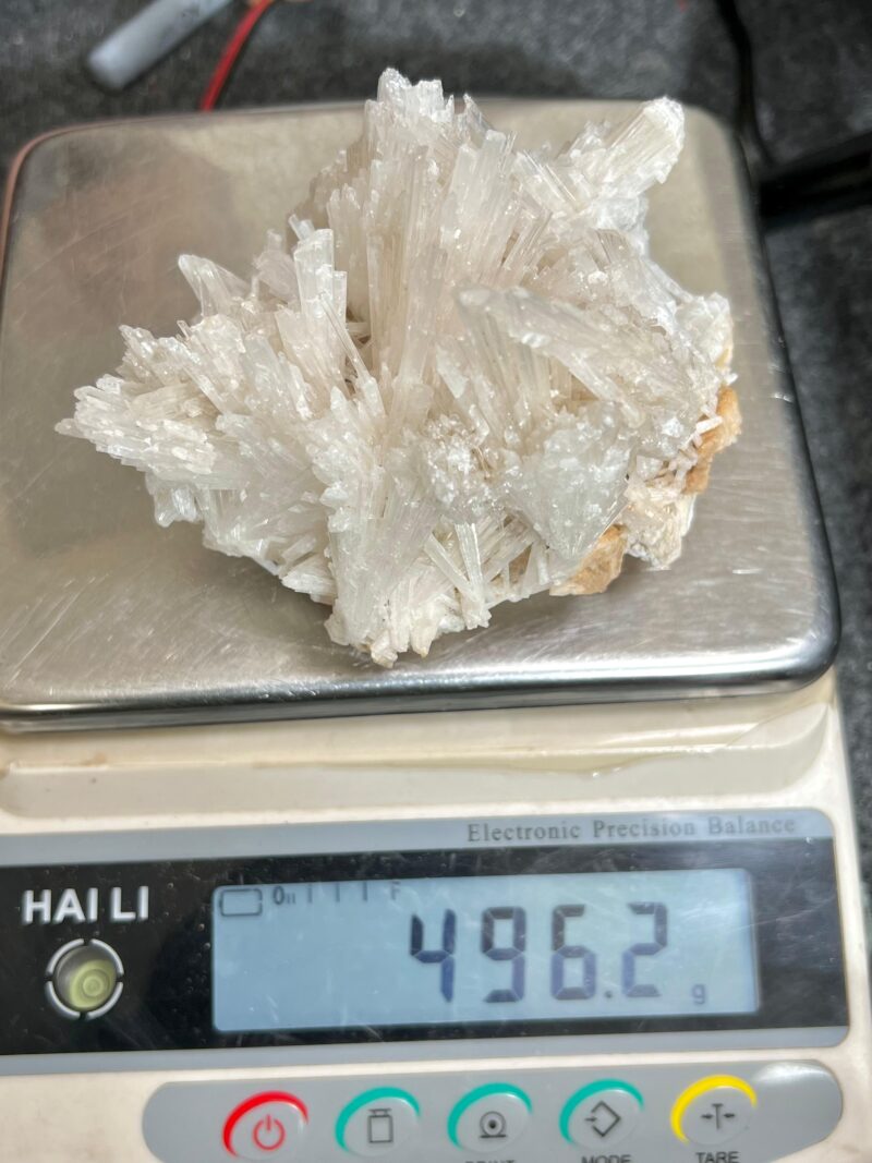 Scolecite  Crystal Stone  - 496 Gram - Image 2