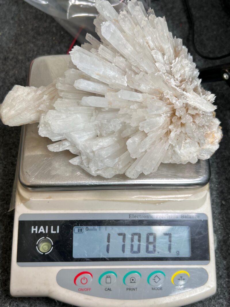 Scolecite  Crystal Stone  - 1708 Gram - Image 9